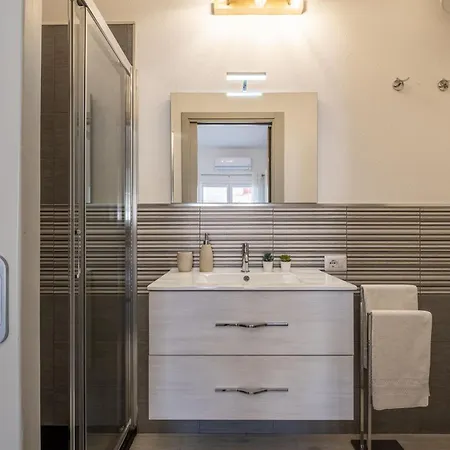 Moderna By Propertize